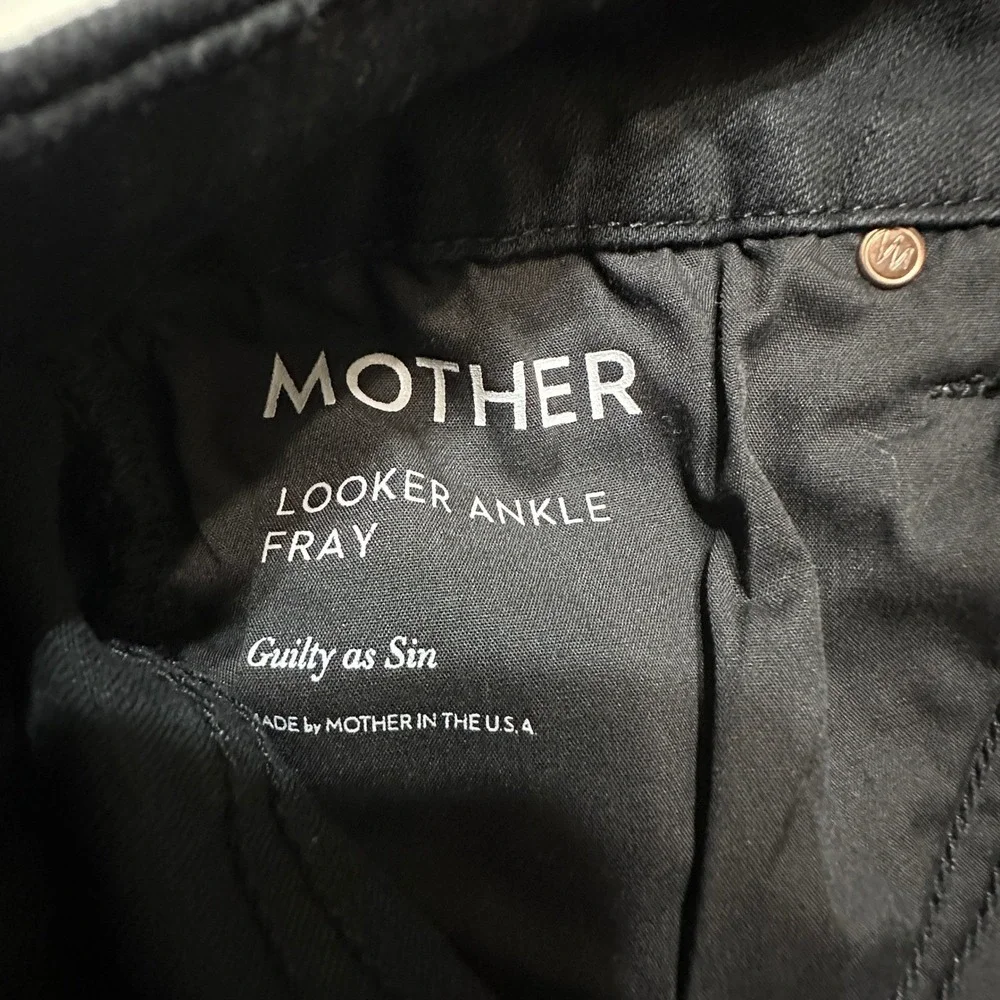 MOTHER Looker‎ Ankle Fray Jeans Black Guilty as Sin Women's Size 29 Distressed